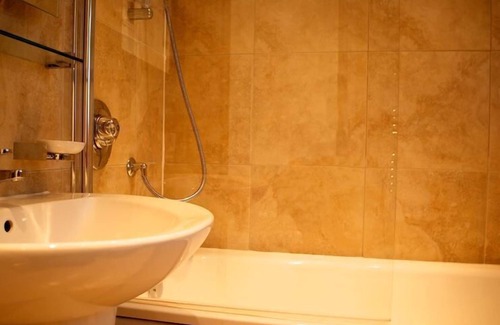 Monmouth Bed & Breakfast | Torlands