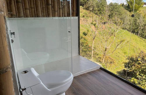 El Penol Cabin | Tornado Suite cabin with jacuzzi, overlooking the lake