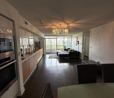 CityPlace Apartment | Toronto Downtown Luxurious Stylish 3 Bedroom 3 Bath 2 Balconies near Rogers Centre lakeview condo