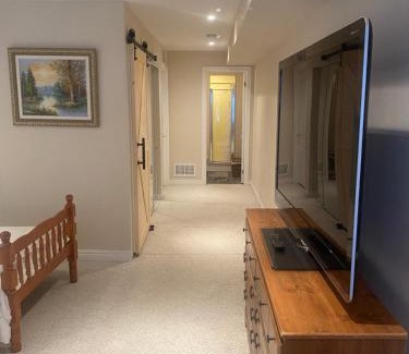 The Beaches House | Toronto downtown Woodbine beaches private cozy room