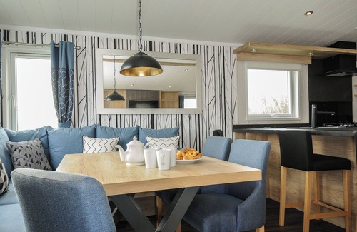 Hewas Water Cottage | Toronto Swift