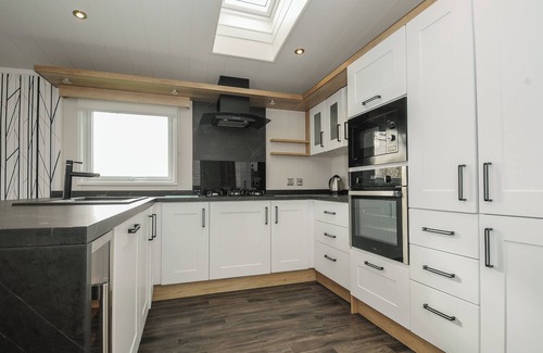Hewas Water Cottage | Toronto Swift