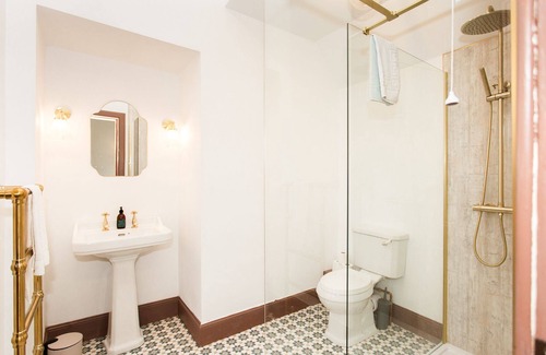 Torthorwald Apartment | Torr House; Bedroom 2 - sleeps 2 guests in 1 bedroom