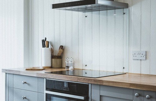 Ledgowan Cottage | Torran Cottage - A cosy country cottage set in dramatic Scottish landscape