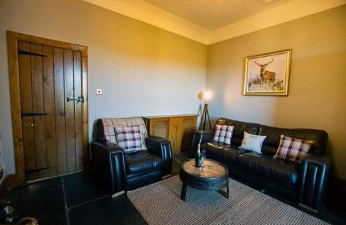 Halkirk House | Torran Cottage - Views, Exclusivity & Tranquility