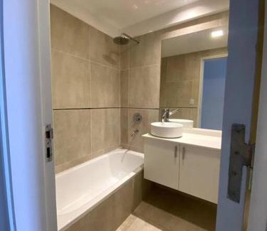 Tucuman Apartment | Torre Distrito, Jacaranda - Departamento de 2 habitaciones.