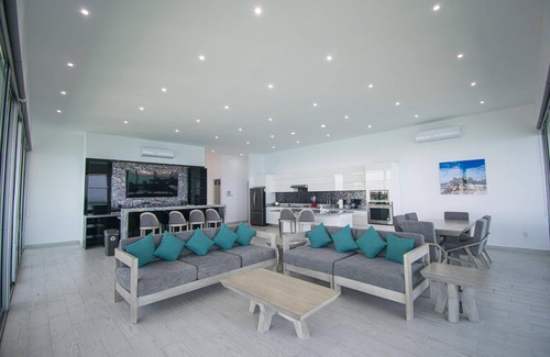 Mazatlan Condo | Torre eMe Penthouse Oceanview Condo #1507 with Pool