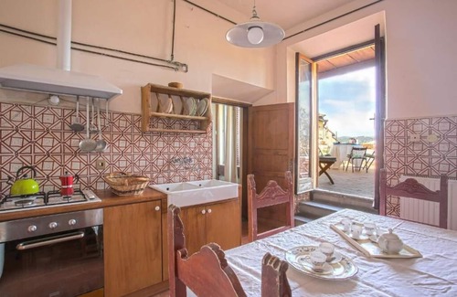 Sant' Ambrogio Apartment | Torre Martellini