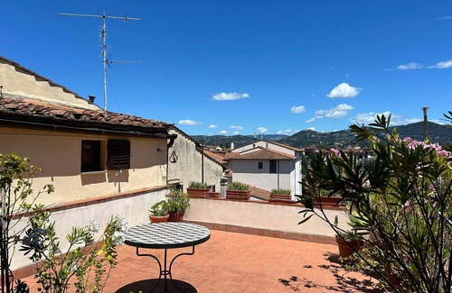 Sant' Ambrogio Apartment | Torre Martellini