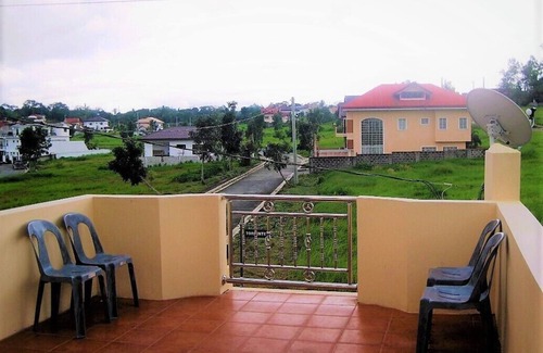 Tagaytay House | Torrente Vacation House for Rent