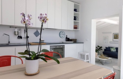 Pugliola House | Torretta: Sea View Terrace, Pool, Tennis, AC and. private parking in Lerici!
