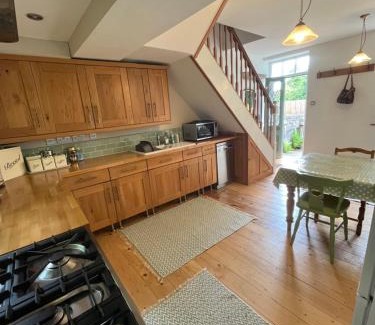 Castleton House | Torside Holiday Cottage