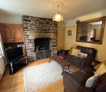 Castleton House | Torside Holiday Cottage