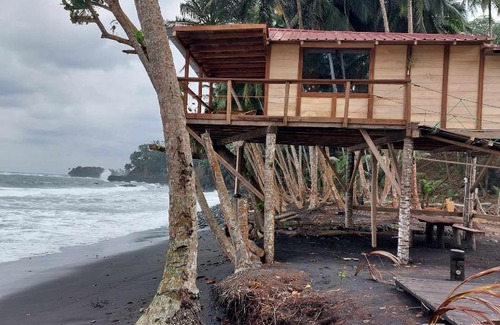Sao Tome Island Resort | Tortue ecolodge - Casa Praia