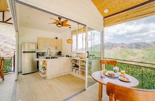Playa Ocotal Hotel | Tortuga Verde Glamping