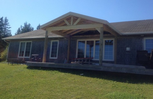 Georgetown House | Total Privacy - Wheelchair Accessible - Golf