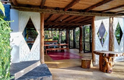 La Vega Cabin | Total Relaxation Beautiful Family Cabin with Swimming Pool