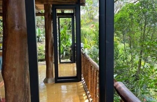 La Vega Cabin | Total Relaxation Beautiful Family Cabin with Swimming Pool