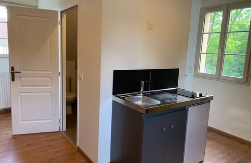 Senlis House | Totally independent studio on the second floor of the house