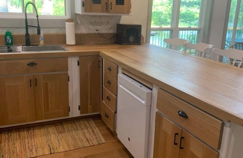 North Frontenac Cottage | Totally private boat access cottage with all amenities