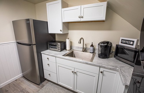 Frederica Apartment | Totally Remodeled Cozy Apartment. 2.5 miles to Delaware Turf!