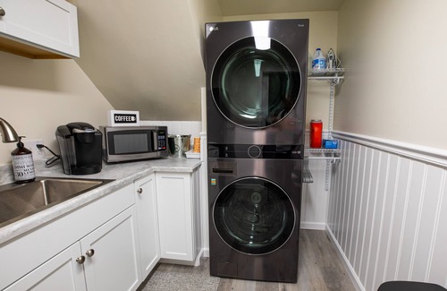 Frederica Apartment | Totally Remodeled Cozy Apartment. 2.5 miles to Delaware Turf!