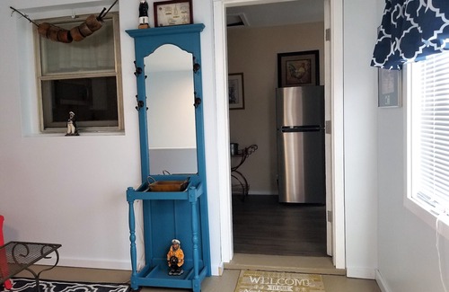 Essexville Apartment | Totally Renovated 1 bedroom appartment