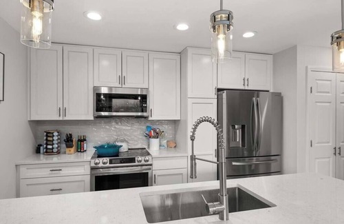 Stowe Area Condo | Totally stunning condo minutes to everything Stowe