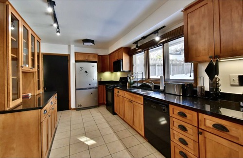 Wayzata House | TOTALY REMODELING BEAUTIFUL MIDCENTURY STYLE BY DESIGNER