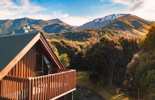 Mt Lyford Ski Chalet | Totara Lodge - Unwind, Relax & Enjoy - Mt Lyford