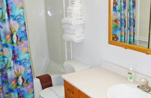 Christina Lake Hotel | Totem Motel & Resort