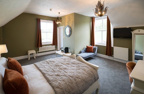 Henfield Hotel | Tottington Manor