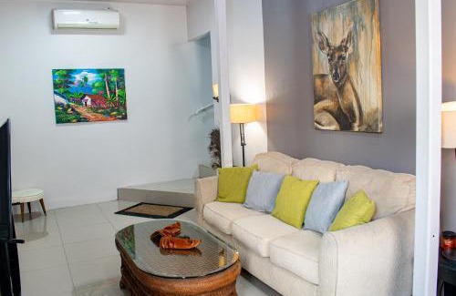 Arenal Hotel | Toucan Lane
