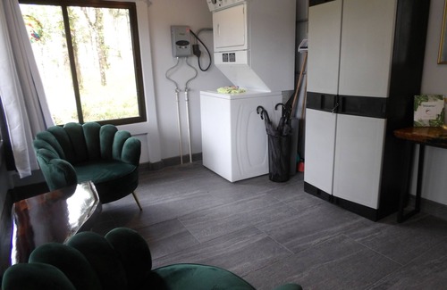 Katira House | Toucan's Nest-Pura Vidaville: Steps from Rio Celeste Waterfall & Nat'l Park