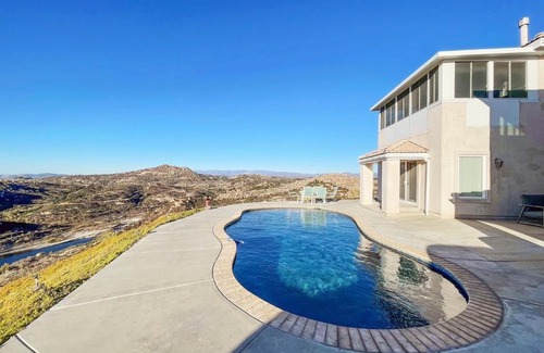 Ramona House | Touch The Sky