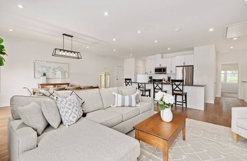 Muskoka Lakes Apartment | Touchstone Resort