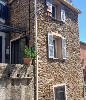 Porri House | Tour avec rooftop, vue mer, séjour insolite entre ciel et mer