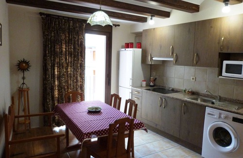 Boltana Apartment | Tourist apartments Casa Dieste - Ababol apartment
