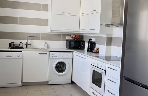Germasogeia Apartment | Tourist Area: Chic & Modern 2 Bedroom Apartment