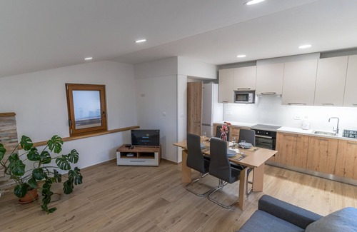 Ajdovscina Apartment | Tourist Farm Valic - Apartment and Winery