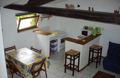 Saint-Malo-de-la-Lande Cottage | Tourist furnished 5 minutes from the sea, small price!