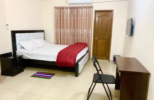 Uttara Bed & Breakfast | Tourist Home