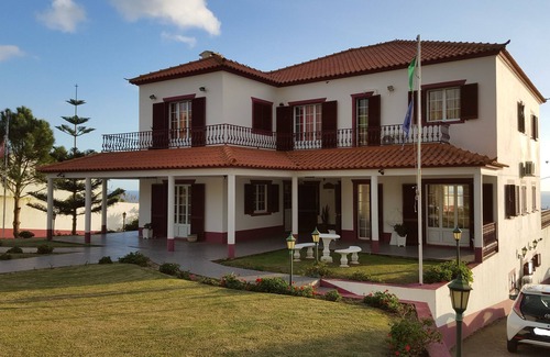 Ponta Delgada Villa | TOURIST VILLA in Ponta Delgada, São Miguel up to 8 pax w/sea view