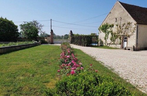 Hauterive House | TOURTERELLE, near Auxerre and Chablis