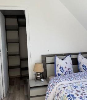 Villeparisis House | Tout confort 6 personnes - Proche de Disney