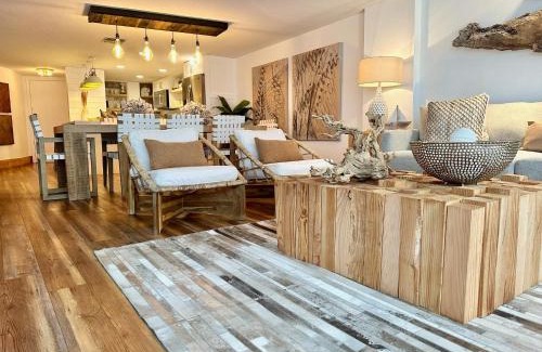 Key Largo Apartment | TOWER 2 MASTER SUITEs, 2 KINGS BEDS, MARINA