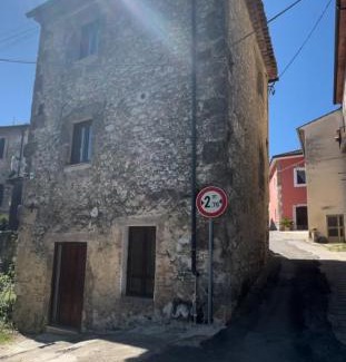 Isola del Liri House | Tower Cottage