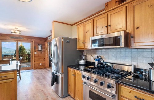 Indian Lake Cabin | Tower Hill Lodge- Mtn View w/Hot Tub