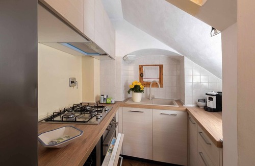 Spello Apartment | Tower house with panoramic terrace