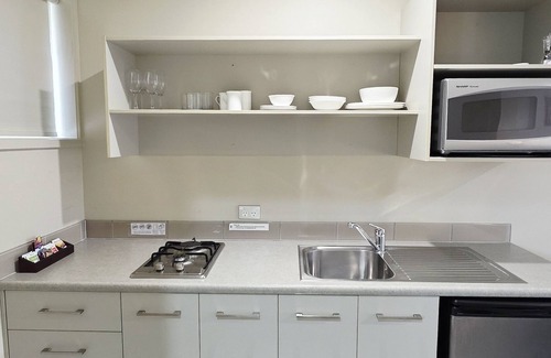 Riccarton Hotel | Tower Junction Motor Lodge